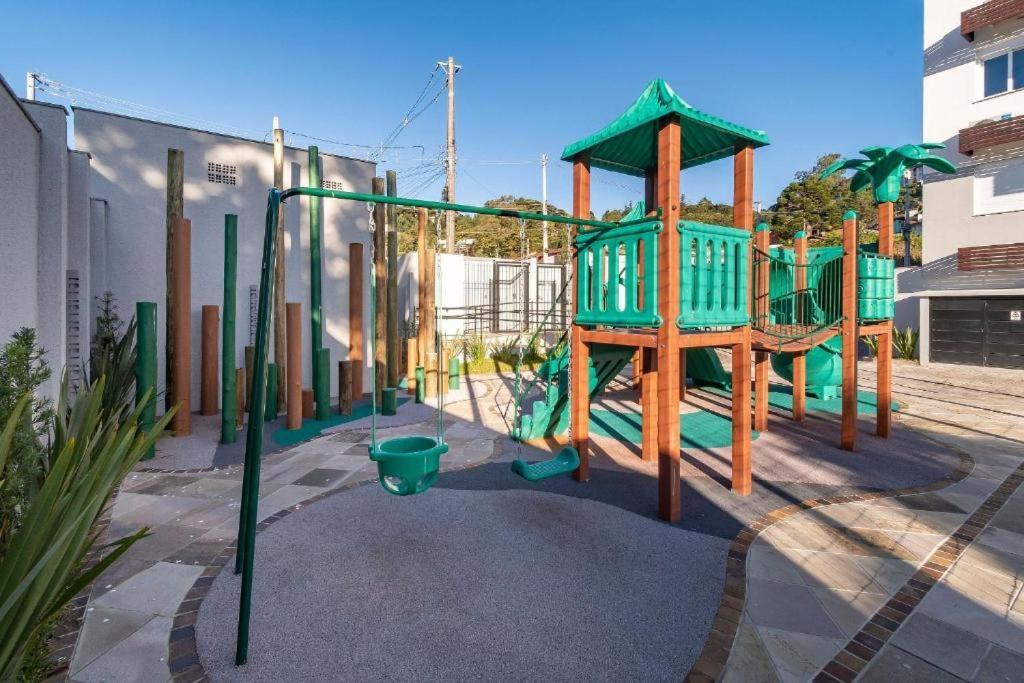 Apto Top , Otima Localizacao , Novinho Completo , Wifi, Ar Condicionado, Playground, Vaga Garagem Coberta Грамаду Екстер'єр фото